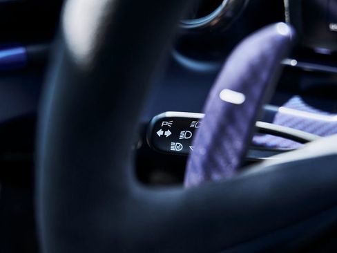 Used 2019 McLaren Senna RWD image 58