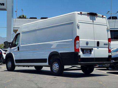 Used 2023 RAM ProMaster 3500 FWD image 2
