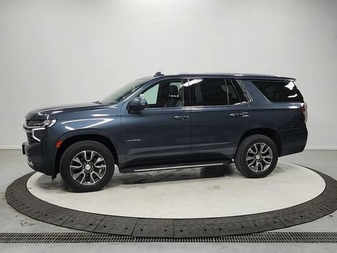 Used 2021 Chevrolet Tahoe LT w/ LT Signature Package AWD/4WD image 4