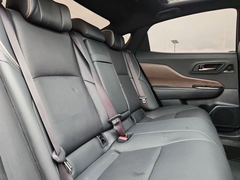 Used 2024 Toyota Crown Limited image 17