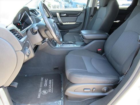 Used 2017 Chevrolet Traverse LT FWD image 18