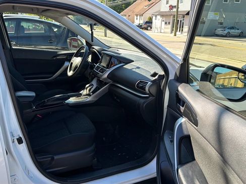 Used 2020 Mitsubishi Eclipse Cross ES FWD image 25