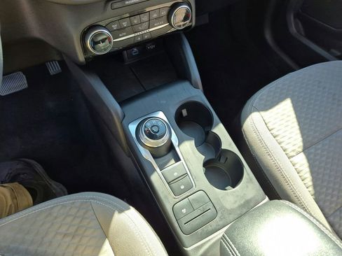 Used 2022 Ford Escape SE FWD image 21