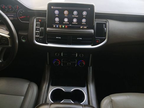 Used 2021 Chevrolet Tahoe LT image 3