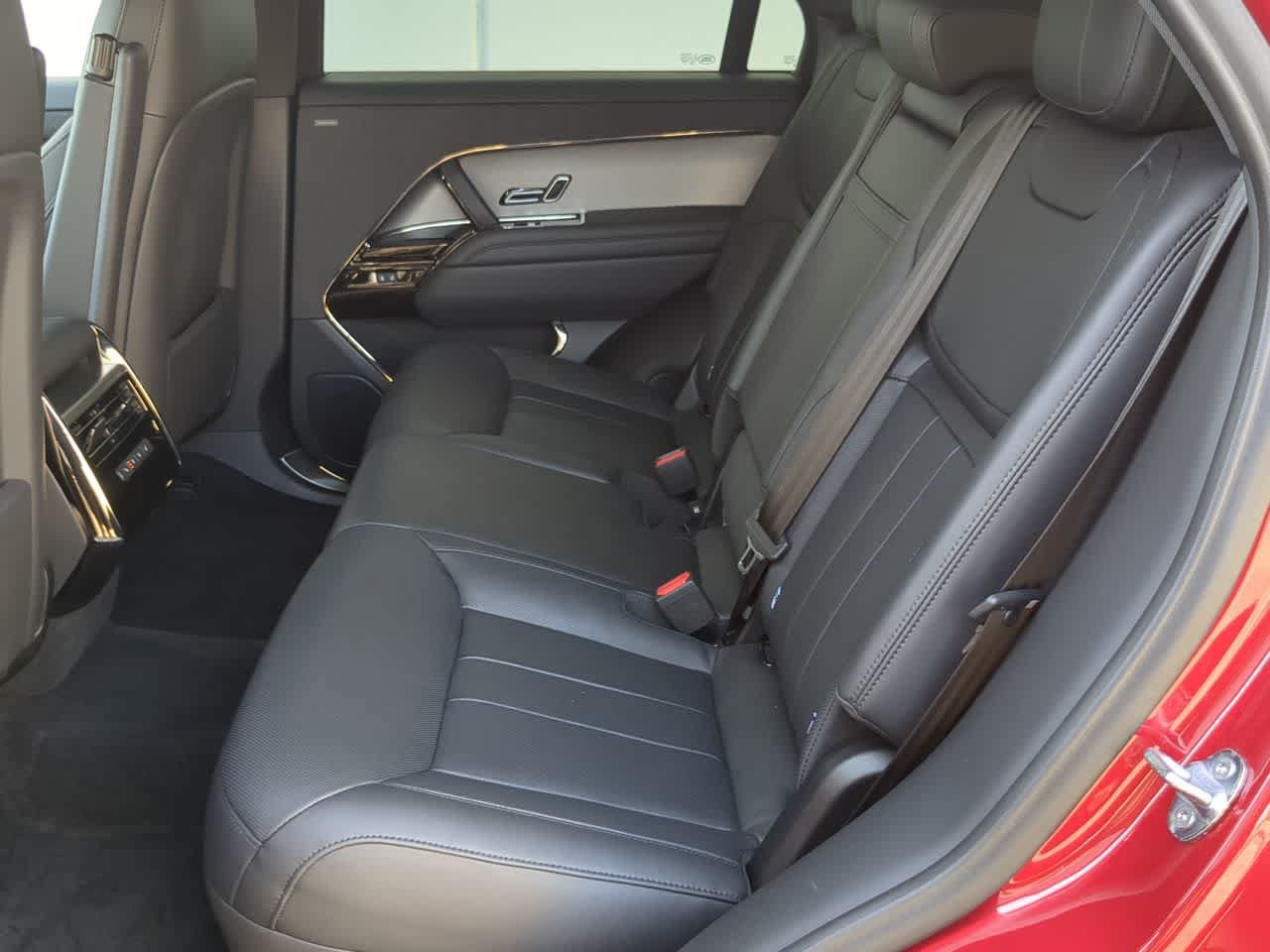 Certified 2025 Land Rover Range Rover Sport SE AWD/4WD image 19