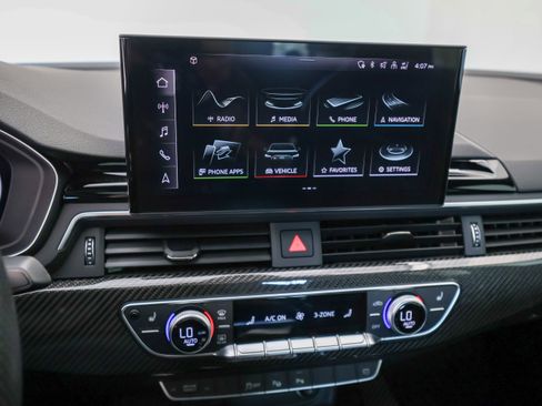 Used 2022 Audi RS 5 Sportback AWD/4WD image 30