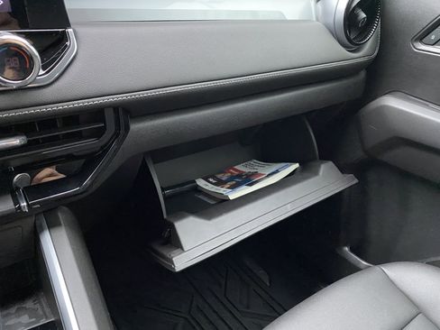 Used 2023 Chevrolet Colorado LT w/ LT Convenience Package III image 29