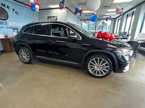 Used 2021 Mercedes-Benz GLA 250 4MATIC image 12