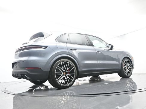 Certified 2026 Porsche Cayenne S AWD/4WD image 51