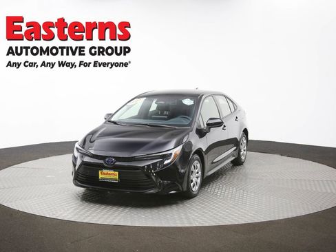 Used 2025 Toyota Corolla LE FWD image 56