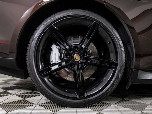 Used 2023 Porsche Taycan RWD image 39