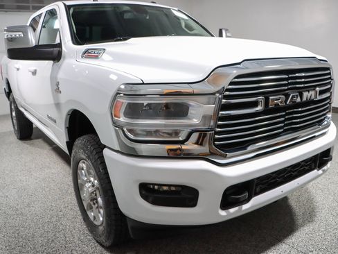 Used 2024 RAM 2500 Laramie AWD/4WD image 5