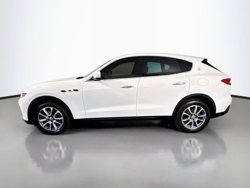 Used 2018 Maserati Levante AWD/4WD image 6