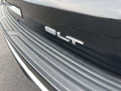 Used 2024 GMC Yukon SLT AWD/4WD image 37