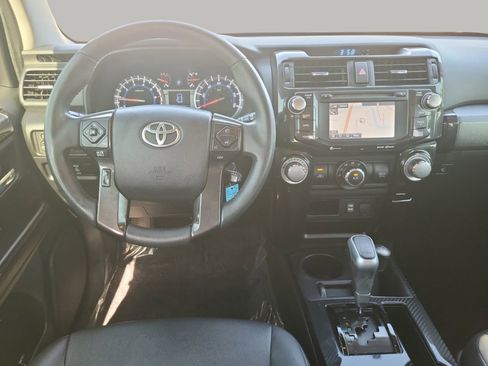 Used 2018 Toyota 4Runner TRD Off-Road Premium image 7