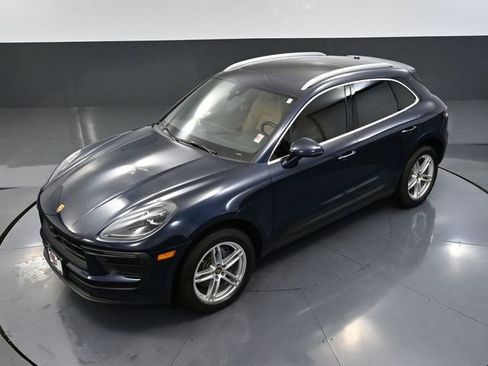 Used 2022 Porsche Macan Base image 65