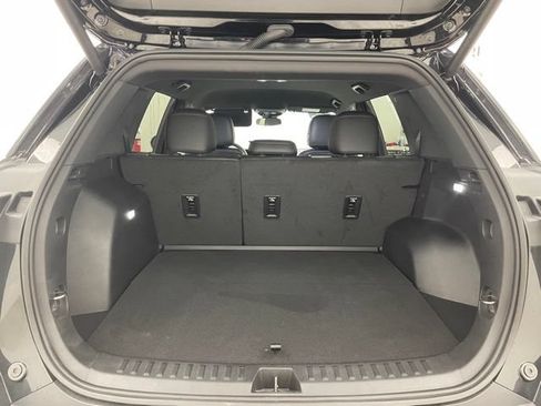 Certified 2025 Chevrolet Equinox RS AWD/4WD image 14
