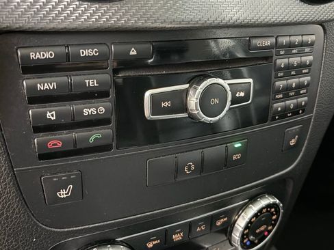 Used 2014 Mercedes-Benz GLK 350 2WD image 28