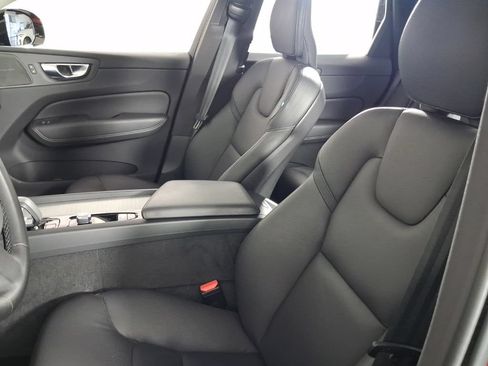 Certified 2025 Volvo XC60 T8 Plus w/ Protection Package Premier AWD/4WD image 23