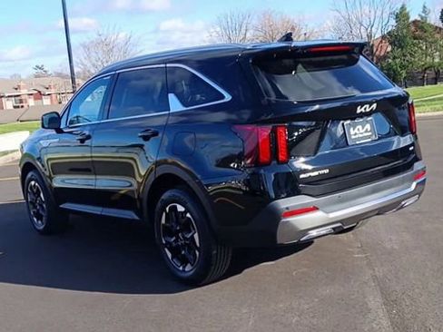 New 2026 Kia Sorento S image 9