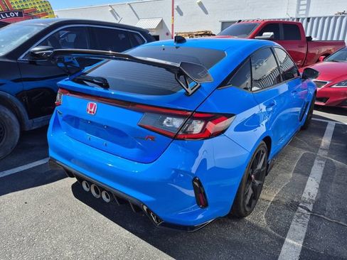 Used 2025 Honda Civic Type R image 8
