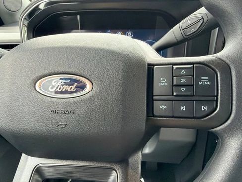 New 2026 Ford F250 XLT w/ XLT Premium Package AWD/4WD image 19