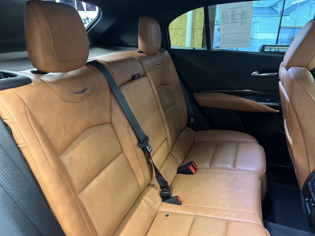 Used 2024 Cadillac XT4 Sport AWD/4WD image 44