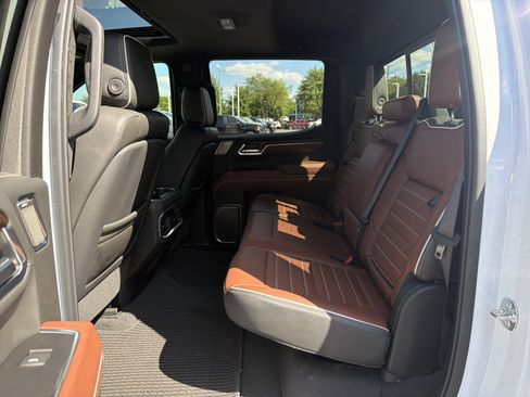 Used 2026 GMC Sierra 1500 Denali Ultimate AWD/4WD image 32