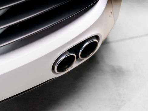 Used 2009 Audi R8 V8 image 37