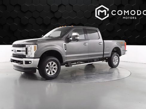 Used 2018 Ford F250 XLT w/ XLT Premium Package image 7