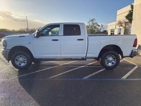 New 2026 RAM 3500 Tradesman AWD/4WD image 5