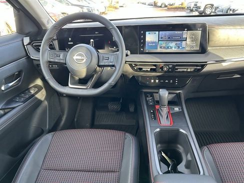 New 2025 Nissan Kicks SR w/ Illumination Package AWD/4WD image 22