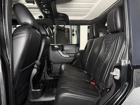 Used 2017 Jeep Wrangler Unlimited Sport w/ Quick Order Package 24S AWD/4WD image 17