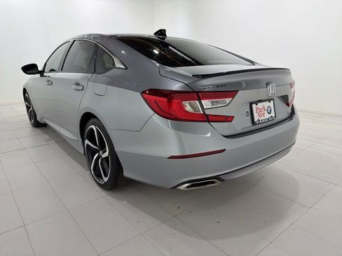 Used 2022 Honda Accord Sport image 3