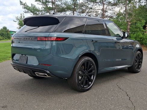 New 2026 Land Rover Range Rover Sport Dynamic SE AWD/4WD image 6