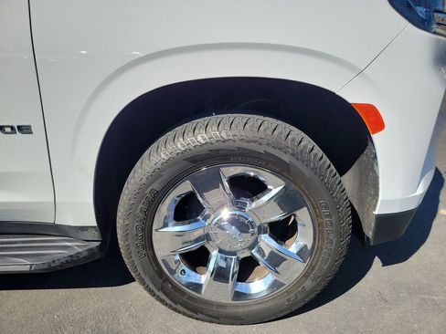 Used 2023 Chevrolet Tahoe LT image 5