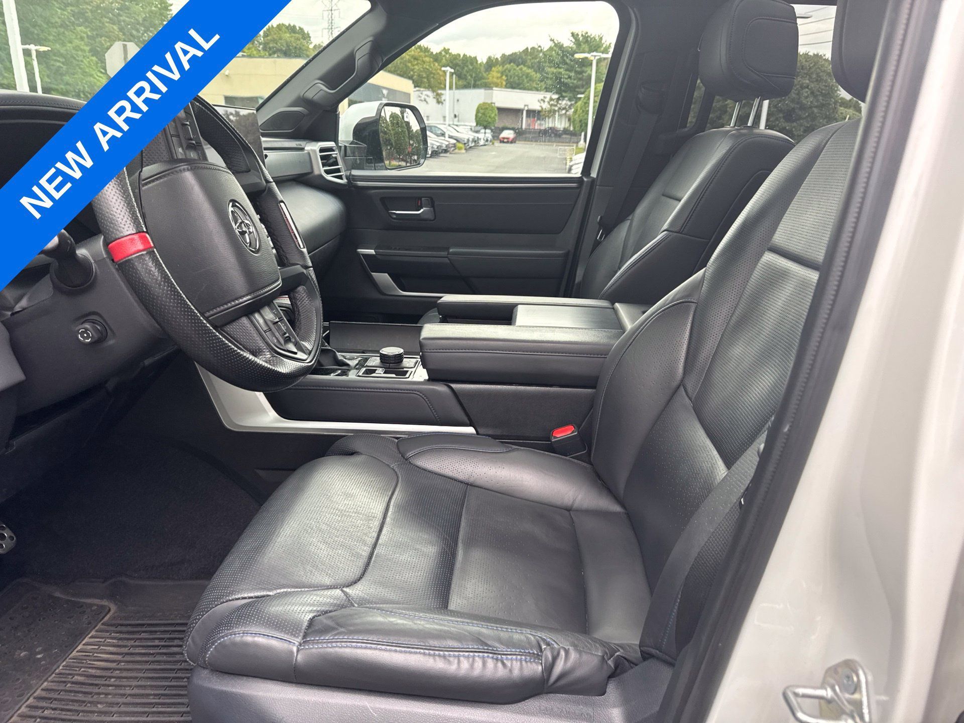 Used 2025 Toyota Sequoia Platinum w/ TRD Off-Road Package AWD/4WD image 6