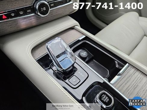 Certified 2024 Volvo XC90 T8 Ultimate w/ Protection Package Premier image 25