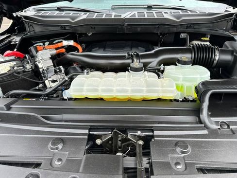 Used 2023 Ford F150 Platinum w/ Equipment Group 701A High image 10