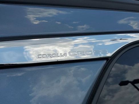 Used 2024 Toyota Corolla Cross AWD Hybrid w/ Convenience Package image 7