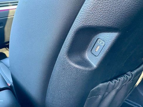 Used 2024 Hyundai Palisade Calligraphy image 53