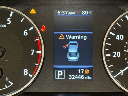 Used 2024 Nissan Sentra S w/ Trunk Package FWD image 27