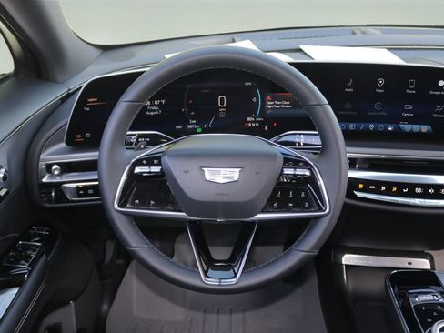 Certified 2024 Cadillac Lyriq Tech w/ Driver Assist Package AWD/4WD image 15