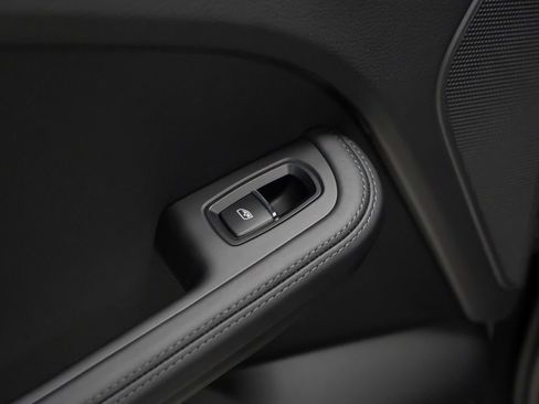Used 2026 Porsche Macan S AWD/4WD image 16