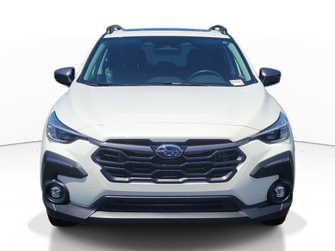 Used 2024 Subaru Crosstrek 2.5i Limited AWD/4WD image 2