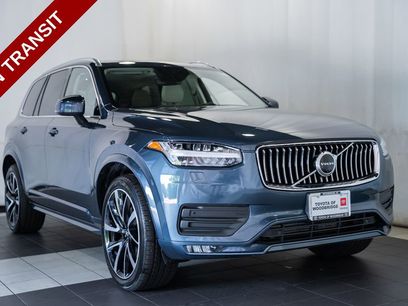 Used 2022 Volvo XC90 T6 Momentum w/ Advanced Package