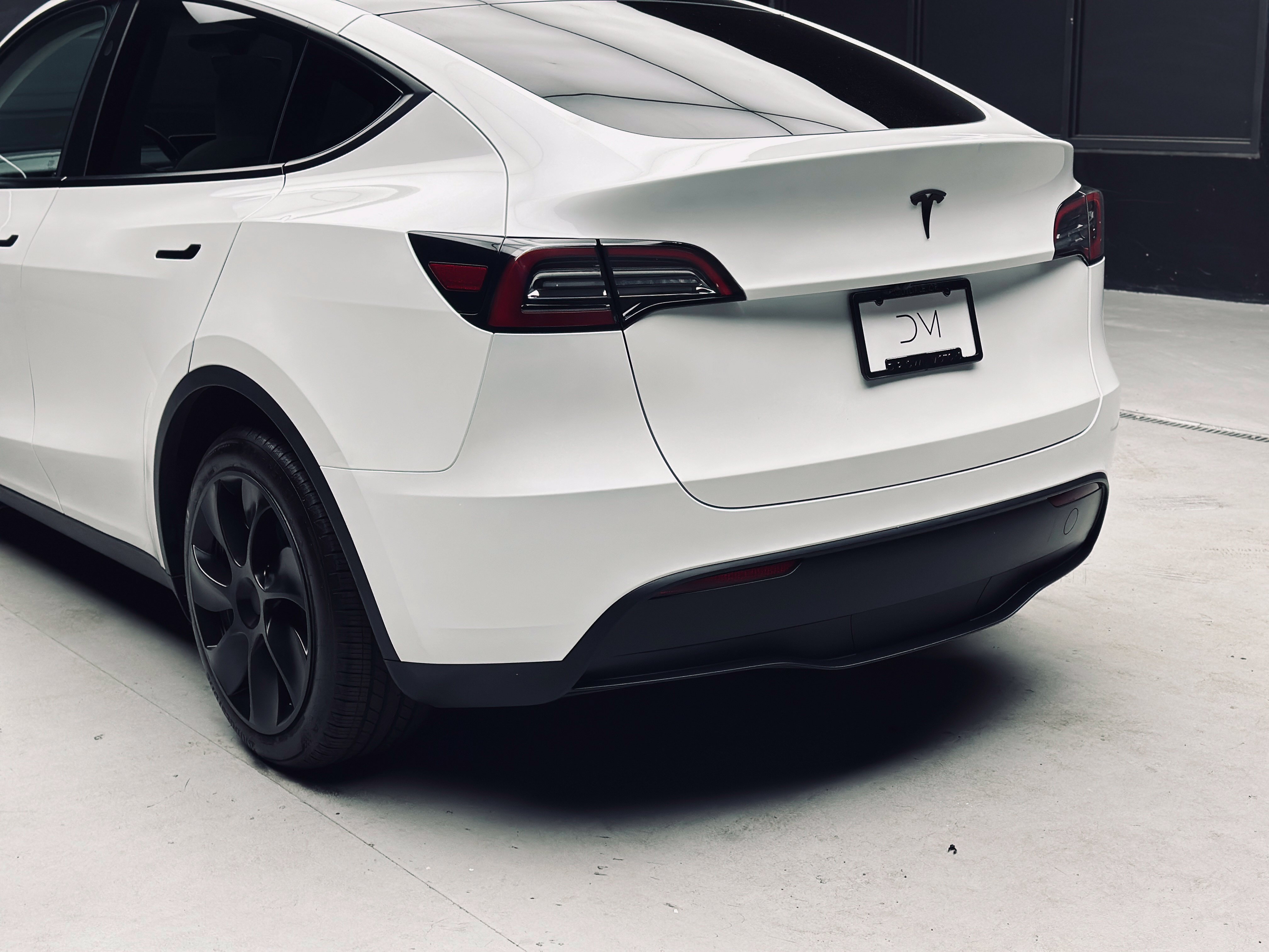 Used 2023 Tesla Model Y Long Range AWD/4WD image 16