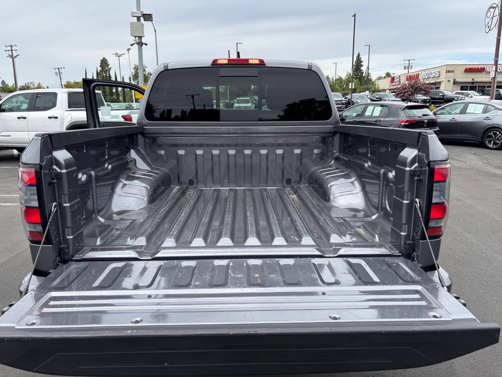Used 2026 Nissan Frontier PRO-4X AWD/4WD image 30