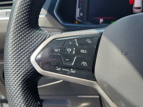 Used 2022 Volkswagen Tiguan SEL R-Line AWD/4WD image 25