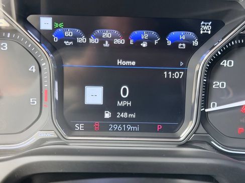 Used 2022 GMC Sierra 2500 AT4 w/ AT4 Premium Plus Package AWD/4WD image 43